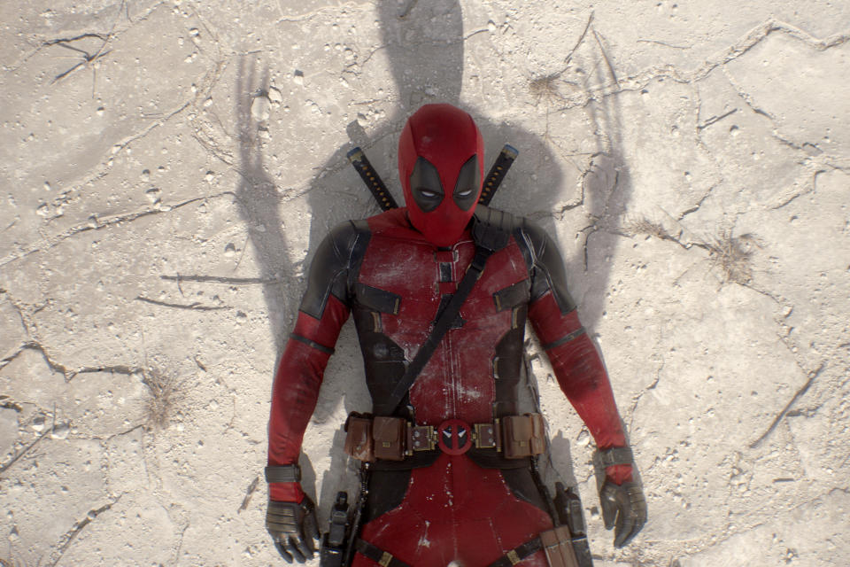 Esta imagen proporcionada por 20th Century Studios/Marvel Studios muestra a Ryan Reynolds como Deadpool/Wade Wilson en una escena de "Deadpool & Wolverine". (20th Century Studios/Marvel Studios vía AP)