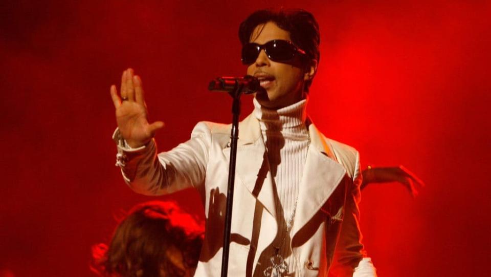 Prince performs during the 2007 NCLR ALMA Awards on June 1, 2007, in Pasadena, California. (Photo by Kevin Winter/Getty Images for NCLR)