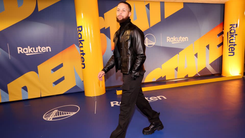 Steph Curry wears a Head of State jacket during a "tunnel walk" on April 2. - Jed Jacobsohn