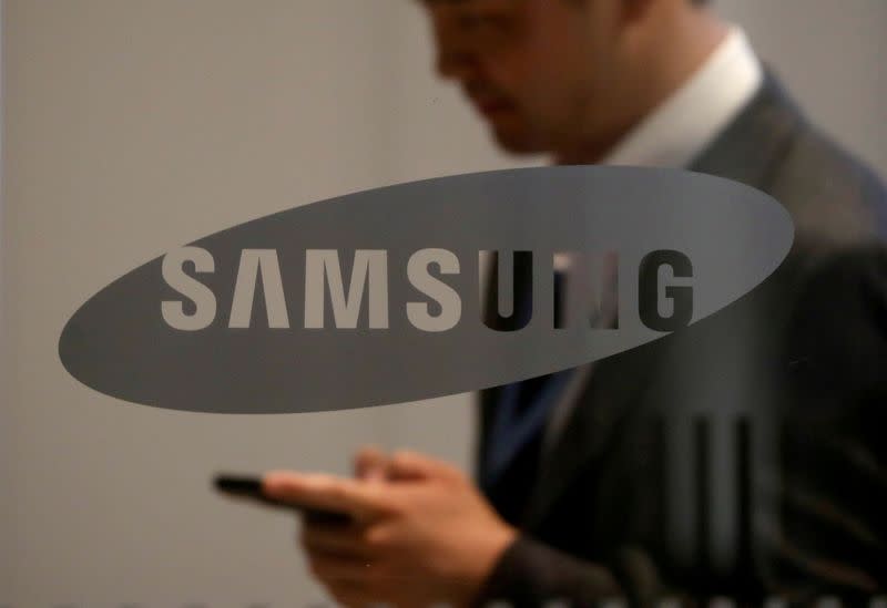 FILE PHOTO: The logo of Samsung Electronics is seen at its office building in Seoul