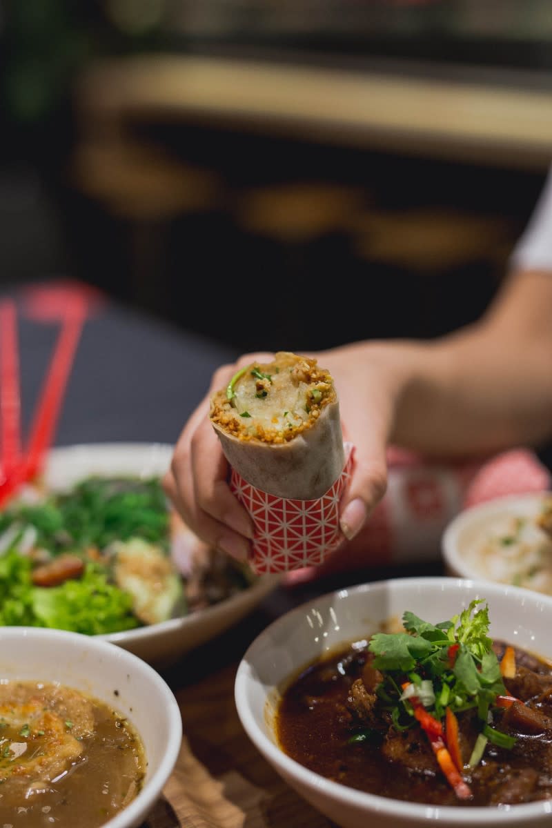 Traditional Popiah (PHOTO: Souperstar)