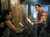 Arnold Schwarzenegger no podía faltar en esta lista, sobre todo por su personaje de ‘Comando’ (’Commando’, 1985′). Y es que el coronel John Matrix no solo es un experto en artes marciales, sino que también es capaz de matar con cualquier objeto que tenga a mano. (Foto: 20th Century Fox / SLM Production / Group Silver Pictures).