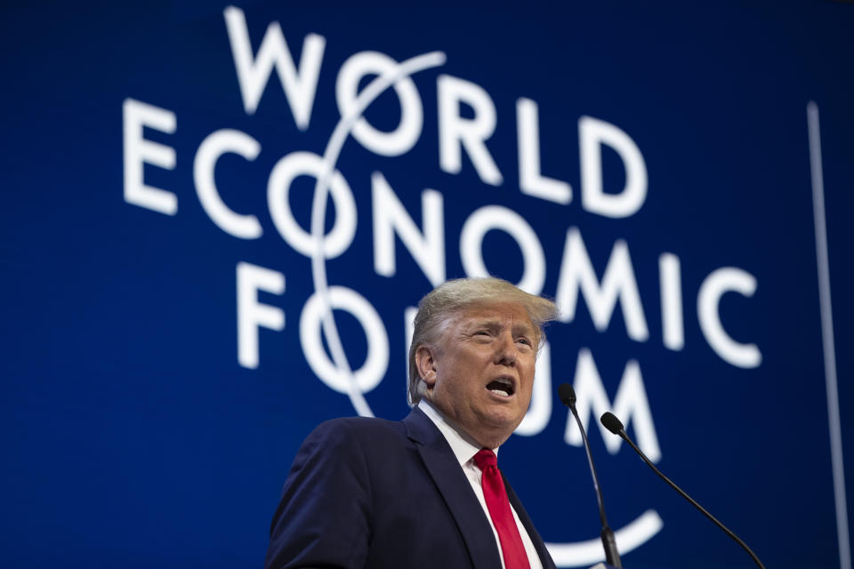 El presidente de EEUU, Donald Trump, durante su discurso en la apertura del Foro Económico Mundial de Davos, el martes 21 de enero de 2020. (Foto AP / Evan Vucci)