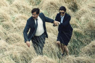 ‘Langosta’ (’The Lobster’, 2015) es una cinta de ciencia ficción ambientada en un futuro cercano en el que los solteros son arrestados y enviados a un lugar para encontrar pareja antes de convertirse en un animal. Aquí están sus dos protagonistas en un fotograma de la película. (Foto de A Film4 / Irish Film Board / Eurimages).