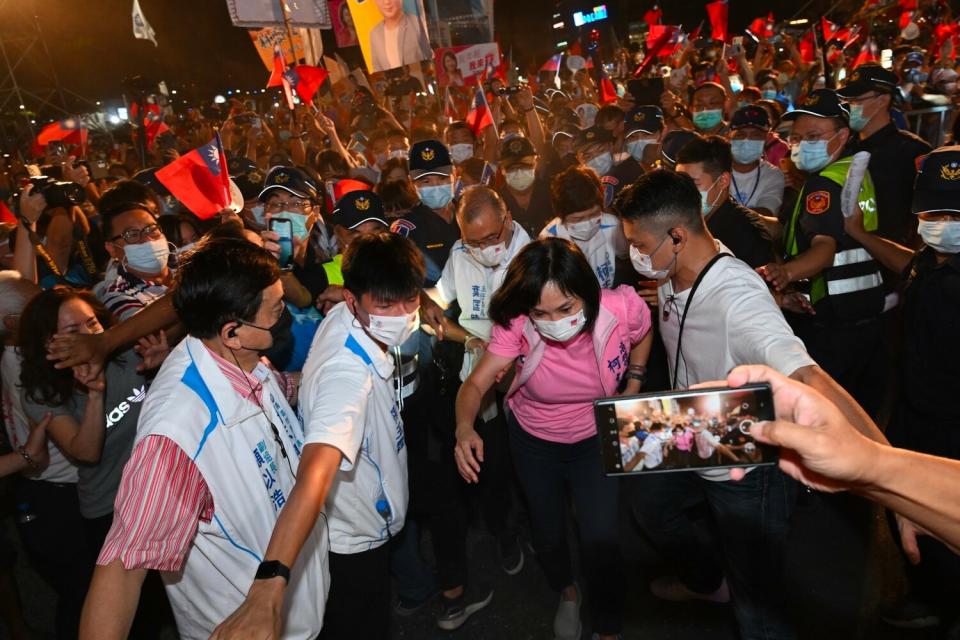 柯志恩大進場花了比平常多三倍的時間。   圖：柯志恩選辦/提供