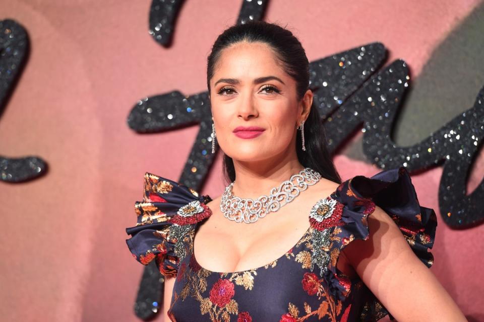 Selma Hayek attends The Fashion Awards 2016 (Getty Images)