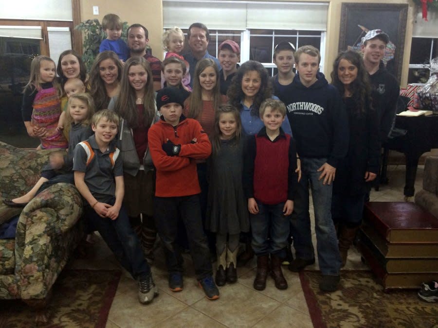 TLC Officially Drops the Duggar Family After Josh Duggar Recent Arrest 2