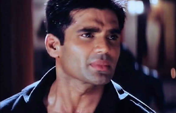 9. In this love triangle, Suniel Shetty plays an obsessed lover in Dhadkan who cannot let go of Shilpa Shetty, even after she is married to Akshay Kumar. As Dev, Suniel Shetty comes back to woo her. But in the end, common sense prevails and he leaves her to marry his friend played by Mahima Chaudhary.  © United Seven Combines