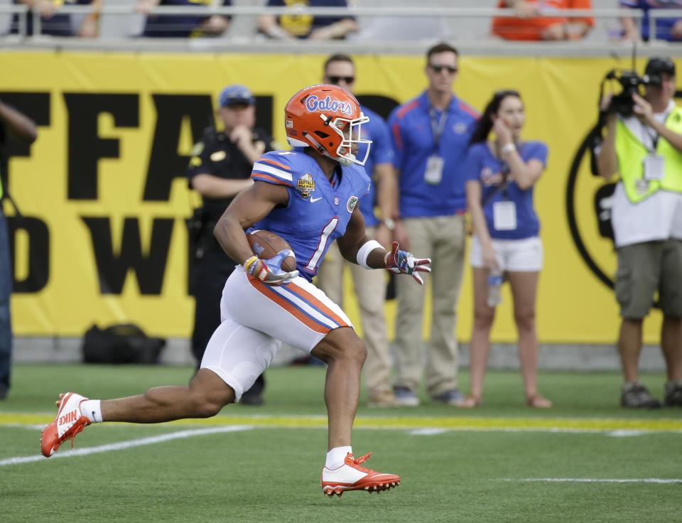 Florida's Vernon Hargreaves III returns a kickoff against Michigan during the first half of the Citrus Bowl on Jan. 1, 2016, in Orlando.