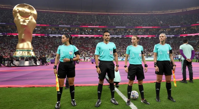 德國對哥斯達黎加一仗由三名女球證執法，寫下歷史。（圖：Twitter @FIFAWorldCup）