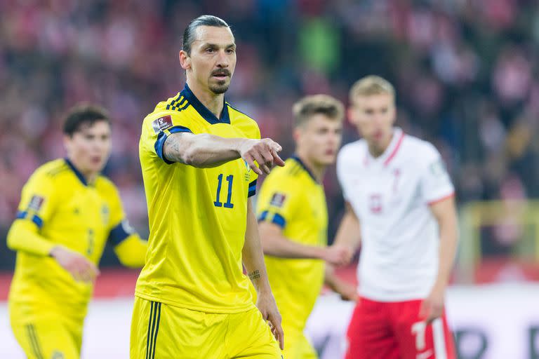 Suecia perdió con Polonia por 2-0 en el playoff europeo y Zlatan Ibrahimovic será otra de las estrellas que verá el mundial de Qatar por televisión