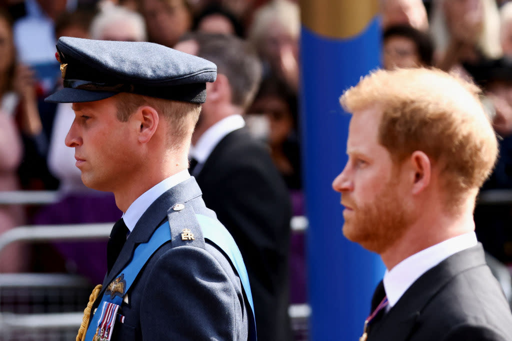 The Coffin Carrying Queen Elizabeth II Is Transferred From Buckingham Palace To The Palace Of Westminster