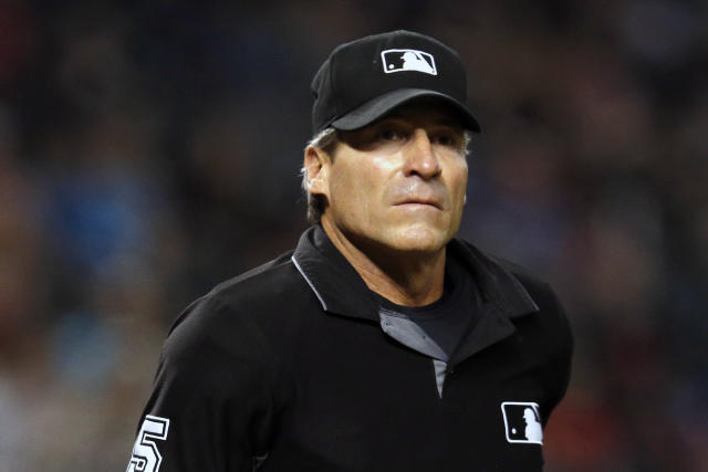 Ump files racial discrimination suit against MLB