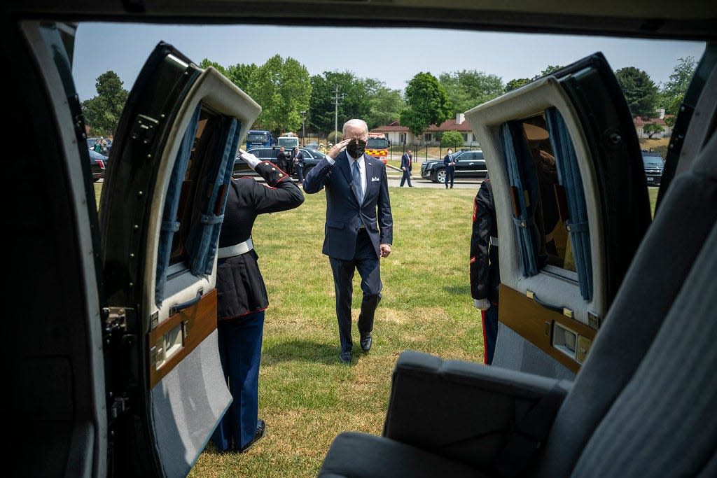 Joe Biden boards Marine One