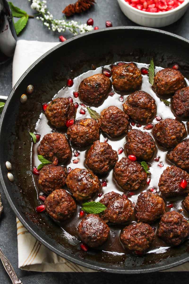 Beef and Bulgar Meatballs in Pomegranate Sauce