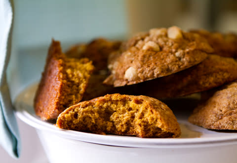 Vegan Pumpkin Macadamia Scones