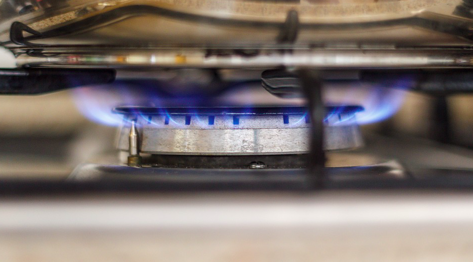 <em>Gas hobs could be banned from UK kitchens within the next six years (Pixabay)</em>