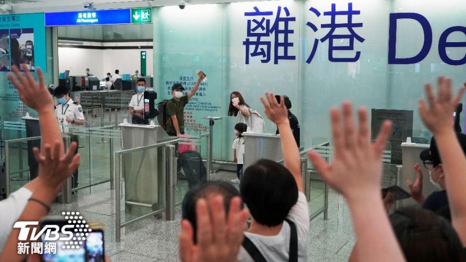 後疫情逐步解封，香港也釋出大量優惠吸引觀光客，包含發送50萬張免費機票。（圖／達志影像美聯社）