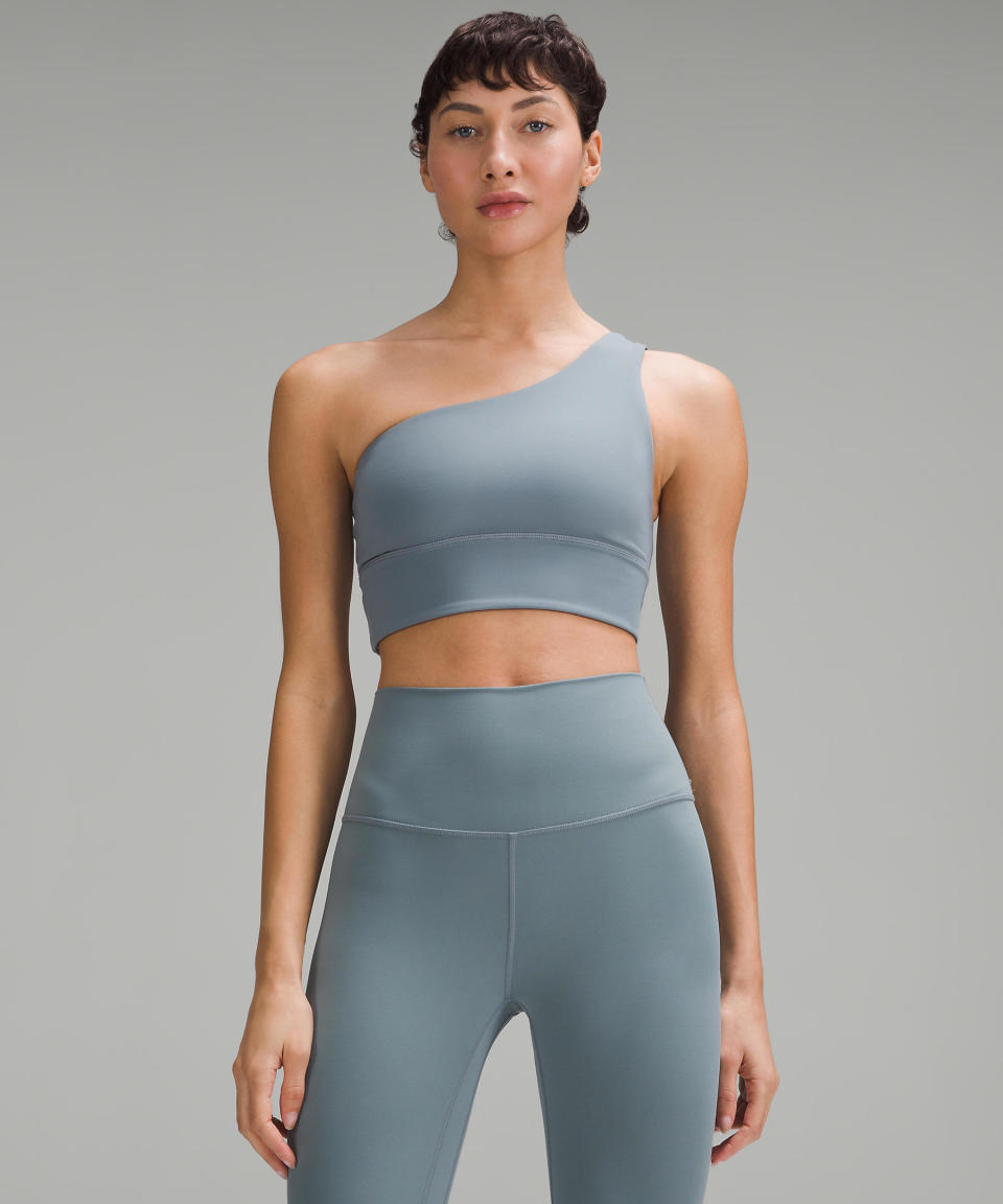 <p><a href="https://go.redirectingat.com?id=74968X1596630&url=https%3A%2F%2Fshop.lululemon.com%2Fp%2Fwomen-sports-bras%2FAlign-Asymmetrical-Bra-AB%2F_%2Fprod11450206&sref=https%3A%2F%2Fwww.womenshealthmag.com%2Fstyle%2Fg46791200%2Fbest-one-shoulder-sports-bras%2F" rel="nofollow noopener" target="_blank" data-ylk="slk:Shop Now;elm:context_link;itc:0;sec:content-canvas" class="link ">Shop Now</a></p><p>Align Asymmetrical Bra</p><p>lululemon.com</p><p>$58.00</p>