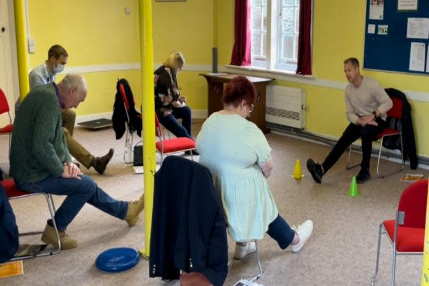 Oatients participating in the ESCAPE Pain course in Carisbrooke.