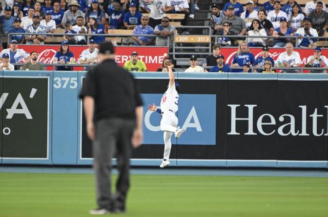 Clayton Kershaw's dream becomes a nightmare in Dodgers' loss - Los