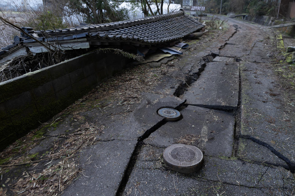 日本能登半島元1日發生規模7.6地震，石川縣觀測到最大震度7，導致以石川縣為中心發生了劇烈的地殼變動，其中輪島市的觀測點往西移動了約1.3公尺。（Photo by Buddhika Weerasinghe/Getty Images）