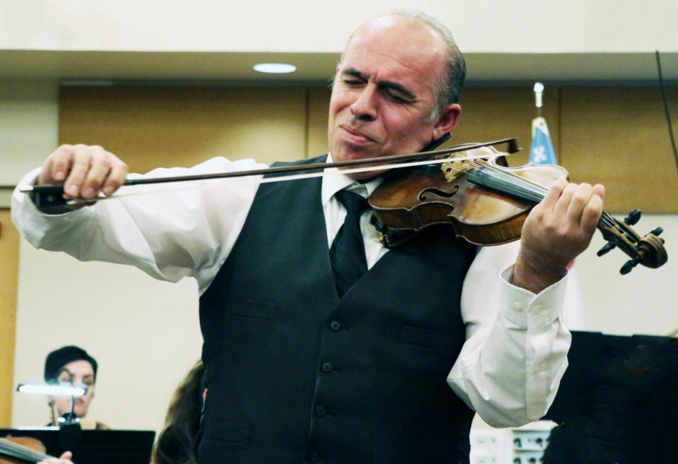 Master violinist Konstantin Dimitrov and the Florida Lakes Symphony Orchestra perform romantic Latin tunes on Thursday, Feb. 15, in Eustis.