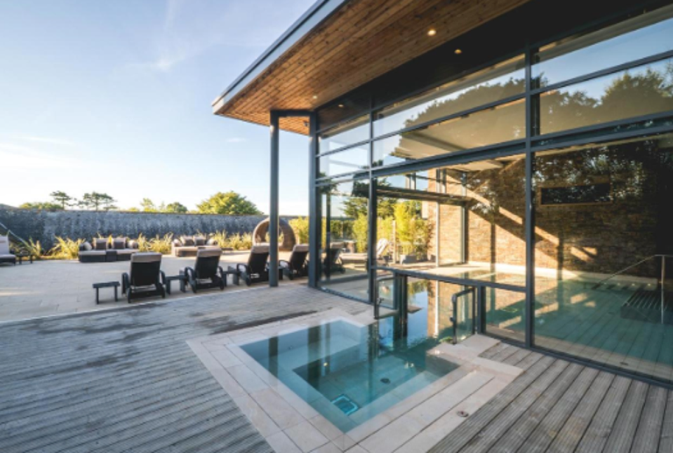 If you’re a serious spa-goer, the on-site Gaia spa – said to be Devon’s largest – is for you (Booking.com)