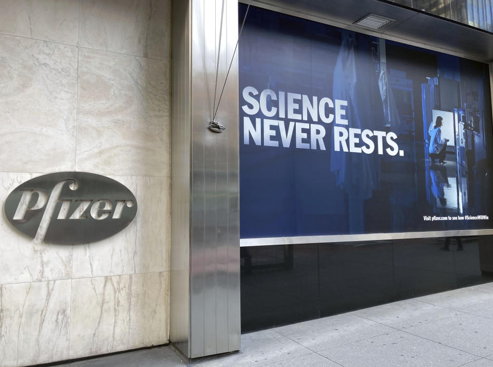 MAY 10th 2021: The United States Food and Drug Administration has authorized the Pfizer COVID-19 vaccine for use in adolescents as young as 12 years of age. - File Photo by: zz/STRF/STAR MAX/IPx 2020 12/18/20 Pfizer Inc. continues the initial rollout and worldwide distribution of the Pfizer-BioNTech COVID-19 vaccine. Here, a view of Pfizer World Headquarters in Midtown Manhattan, New York City on December 15, 2020 - with signs of phrases proclaiming that scientific breakthroughs and medical advancements will defeat coronavirus. (NYC)