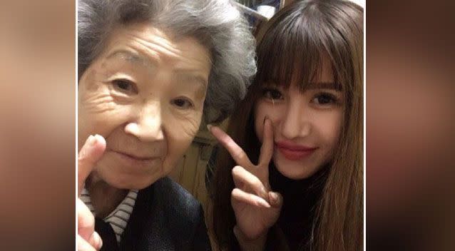 Tomomi's granny has become a star of the internet. Source: Twitter/ Tomomi