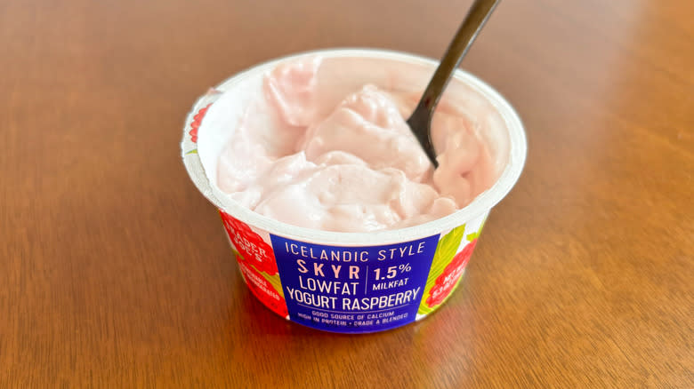 Trader Joe's skyr raspberry yogurt 