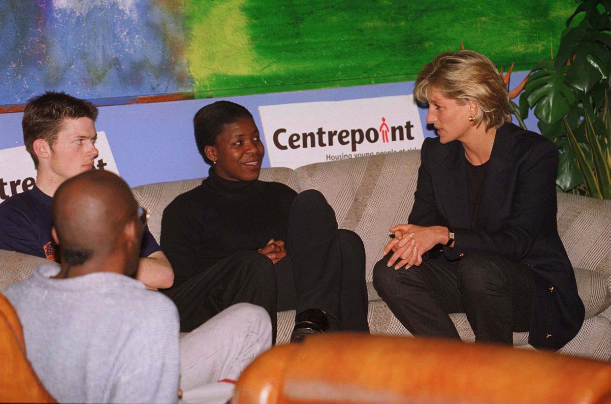 LONDON, ENGLAND - FILE PHOTO Princess Diana as Patron of Centrepoint charity for homeless people talks with young homeless people at a Centrepoint homeless hostel during her visit to the centre on March 10, 1997 in London, England. (Photo Tim Graham Picture Library/Getty Images) 