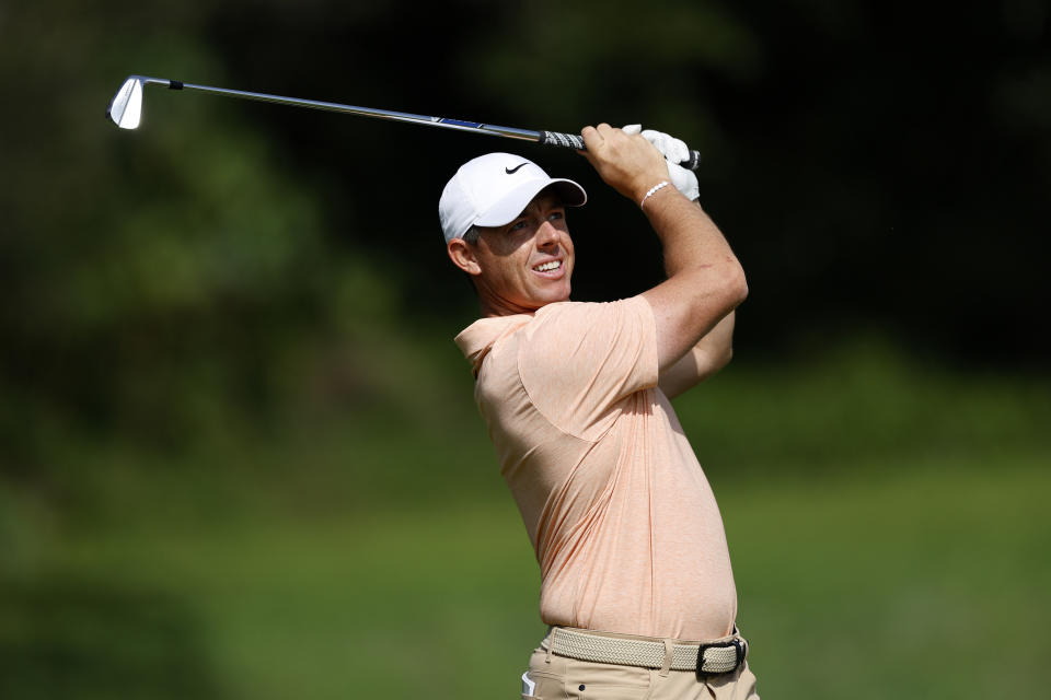 Rory McIlroy, of Northern Ireland, tees off on the sixth hole during the second round of the Genesis Invitational golf tournament at Riviera Country Club Friday, Feb. 16, 2024, in the Pacific Palisades area of Los Angeles. (AP Photo/Ryan Kang)