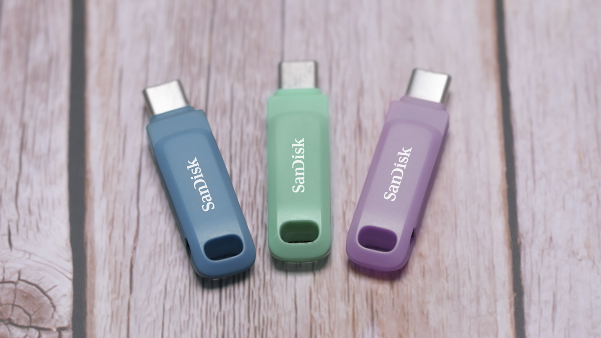 You can expand your iPhone 15 storage on the cheap with SanDisk's new USB-C  memory stick