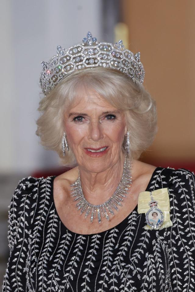 Nationaal volkslied Tol Aandringen Queen Camilla's Top Tiara Moments, in Photos