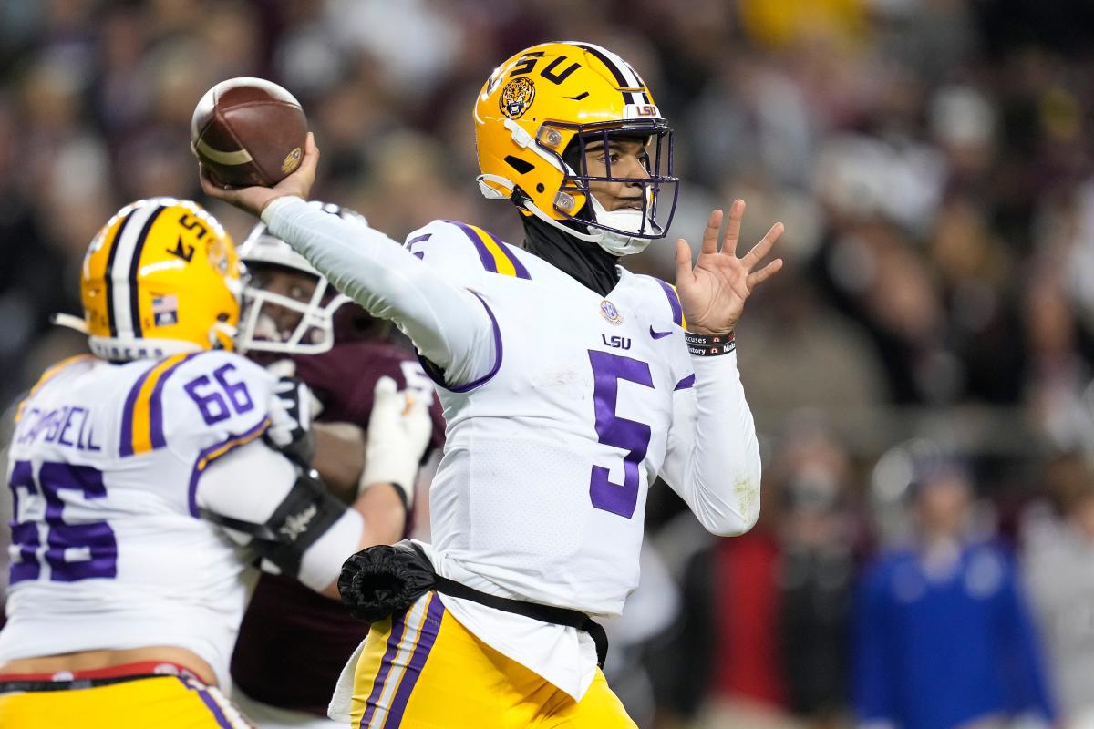 LSU football QB Jayden Daniels explains decision to return for 2023