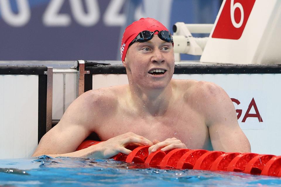 42) Tom Dean wins gold in the men's 200m freestyle final