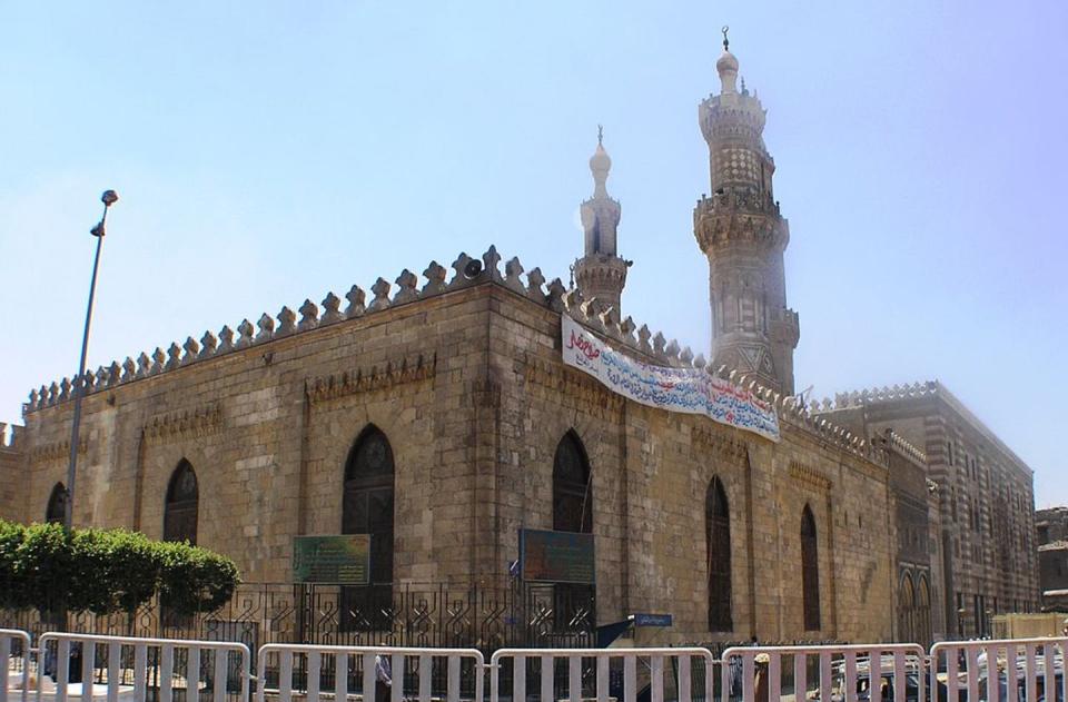 <span class="caption">Cairo’s Al Azhar Mosque and University.</span> <span class="attribution"><a class="link " href="https://commons.wikimedia.org/wiki/File:Cairo_-_Islamic_district_-_Al_Azhar_Mosque_and_University_front.JPG" rel="nofollow noopener" target="_blank" data-ylk="slk:Daniel Mayer;elm:context_link;itc:0;sec:content-canvas">Daniel Mayer</a>, <a class="link " href="http://creativecommons.org/licenses/by-sa/4.0/" rel="nofollow noopener" target="_blank" data-ylk="slk:CC BY-SA;elm:context_link;itc:0;sec:content-canvas">CC BY-SA</a></span>