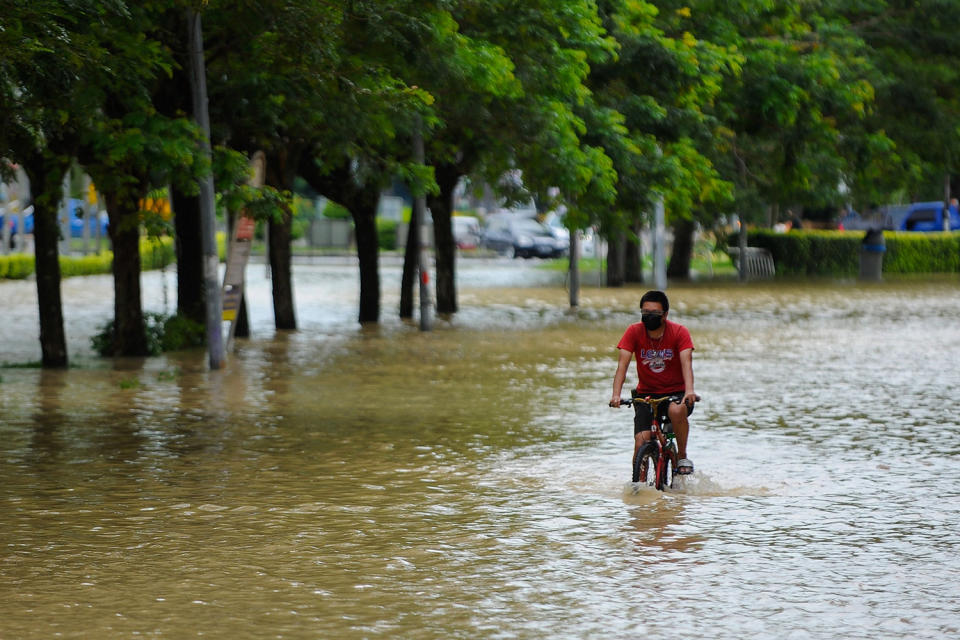 January: 7 States in Malaysia Hit by Massive Floods