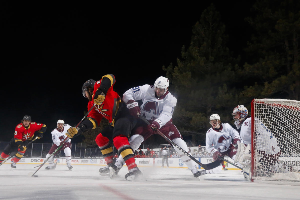 NHL game at Lake Tahoe finally completed after bright sun, poor ice cause  8-hour delay