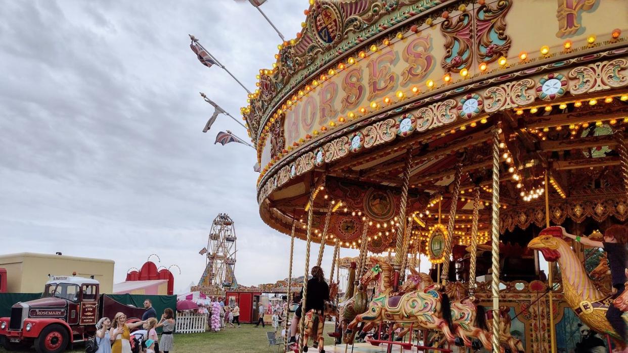 goodwood revival amusements