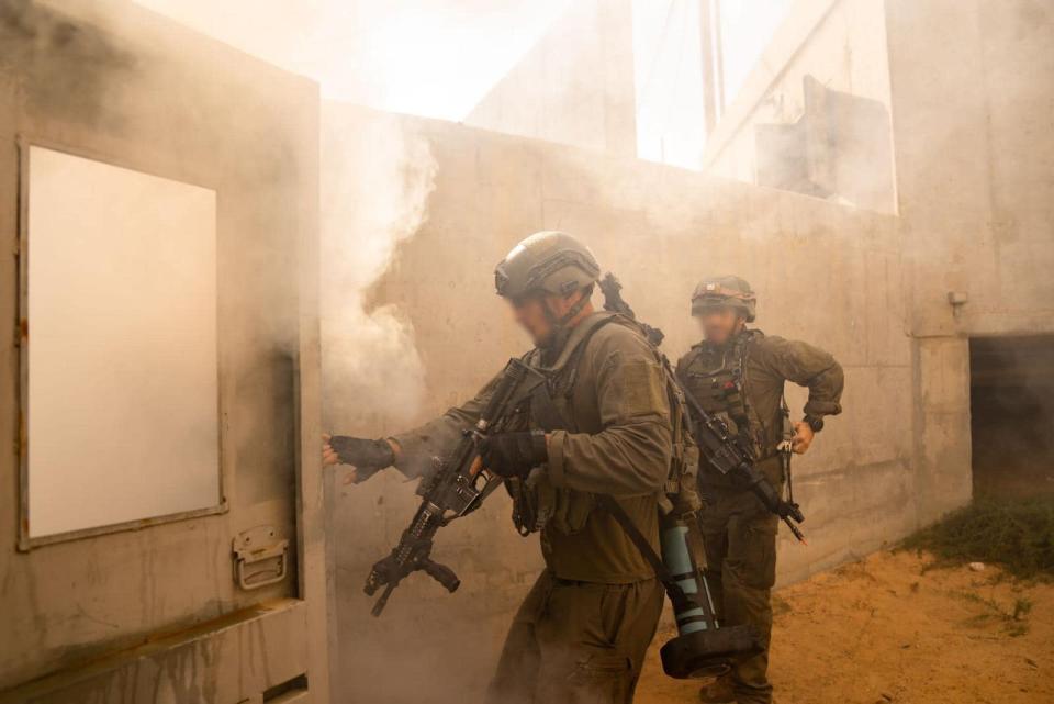 IDF soldiers during close-quarters battle training. (IDF)