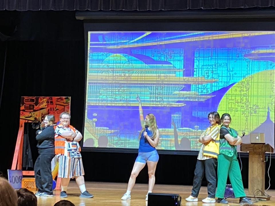 ‘The STEAM Plays’ in action. Performers, from left: Alex Spevetz, Marcus Pennington, Zoe Dorst, Cassidy Williams and Olivia Hagar. Rob Roznowski