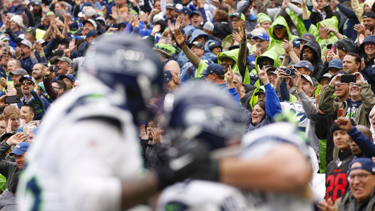 Pete Carroll credits great impact of Seahawks fans after eight