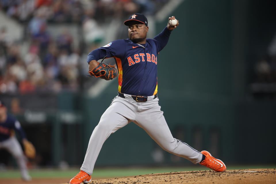 ARLINGTON, TEXAS - AUGUST 06: Framber Valdez #59 of the Houston Astros throws a pitch against the Texas Rangers in the second inning at Globe Life Field on August 06, 2024 in Arlington, Texas. (Photo by Tim Heitman/Getty Images)