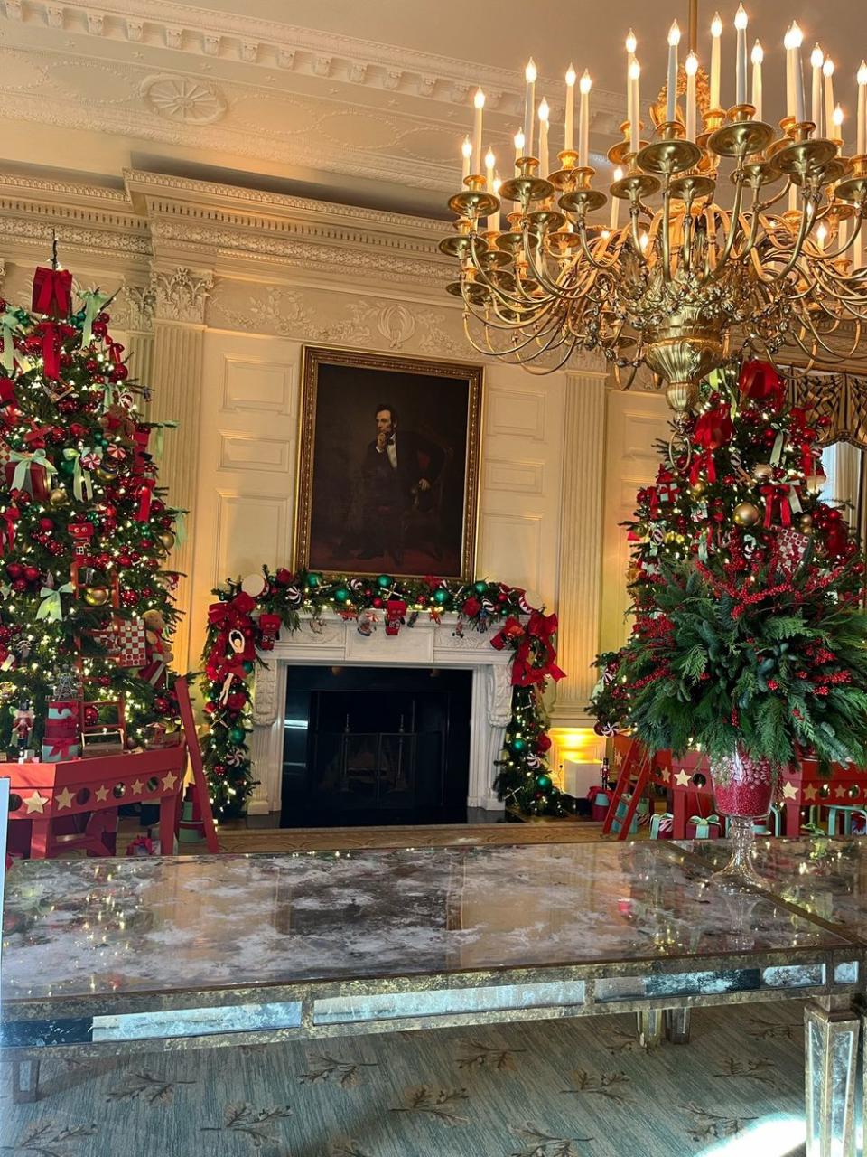 Tour White House Holiday Decorations 2023