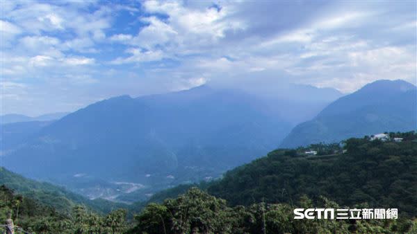 樟湖常常大霧瀰漫，但等濃霧退去後就是雲海美景或是清晰的山景。