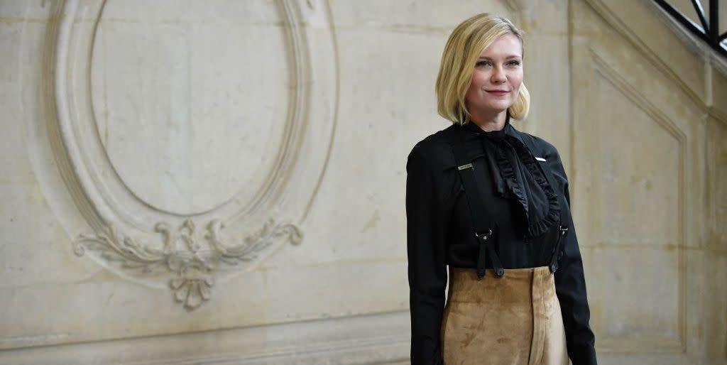 kirsten dunst paris fashion week