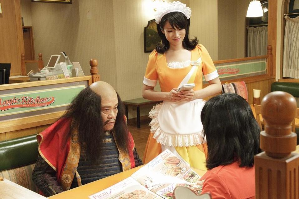 《鬼壓床了沒》還可看到許久未在電影中出現的深田恭子的演出。（傳影互動提供）