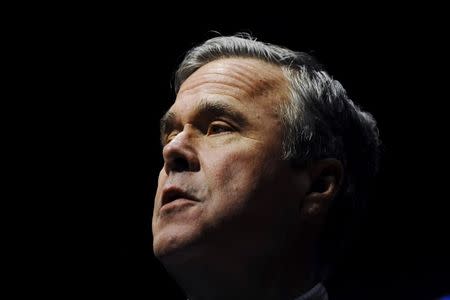 Republican U.S. presidential candidate Jeb Bush speaks during a campaign event in Greenville, South Carolina February 19, 2016. REUTERS/Rainier Ehrhardt